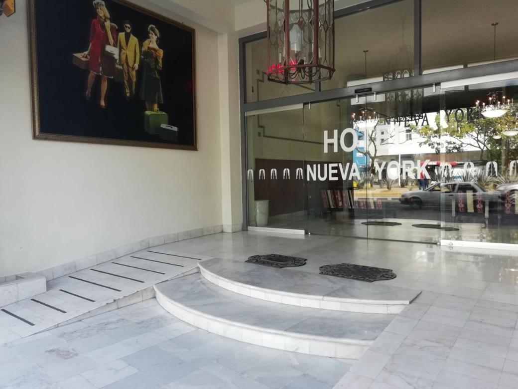 Nueva York Hotel Guadalajara Buitenkant foto